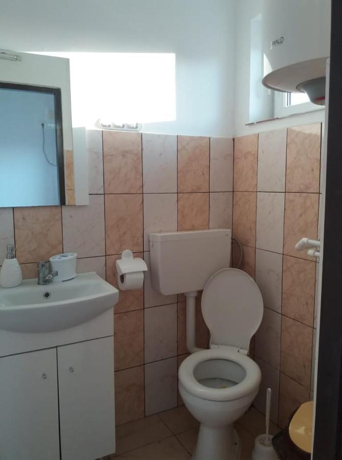 Cazare Eforie Nord, Plaja Acapulco, Garsoniere Four Studios, Bucatarie Comuna, Baie Proprie, Etaj 4, Fara Lift מראה חיצוני תמונה