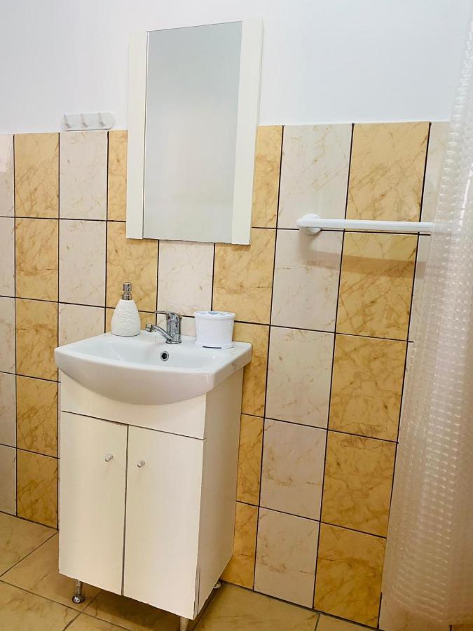 Cazare Eforie Nord, Plaja Acapulco, Garsoniere Four Studios, Bucatarie Comuna, Baie Proprie, Etaj 4, Fara Lift מראה חיצוני תמונה