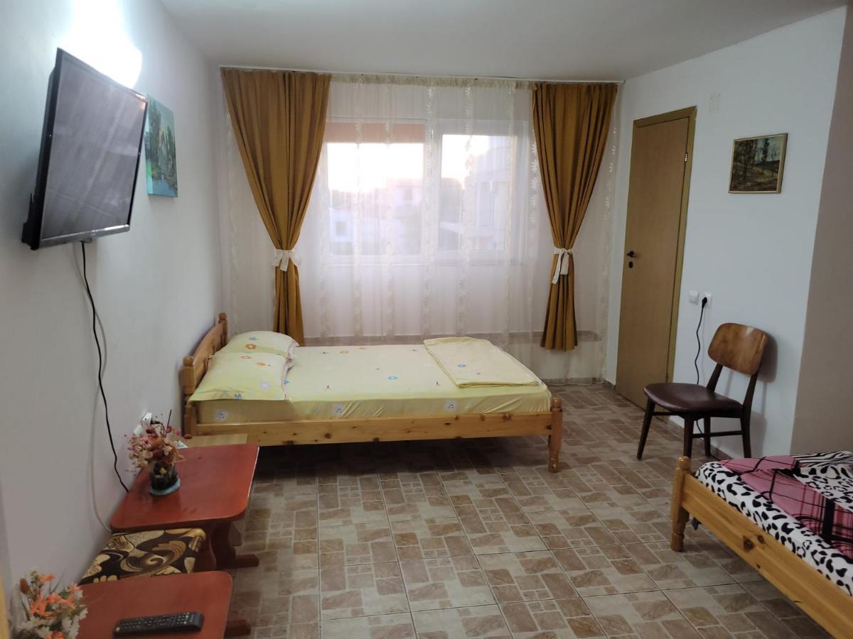 Cazare Eforie Nord, Plaja Acapulco, Garsoniere Four Studios, Bucatarie Comuna, Baie Proprie, Etaj 4, Fara Lift מראה חיצוני תמונה