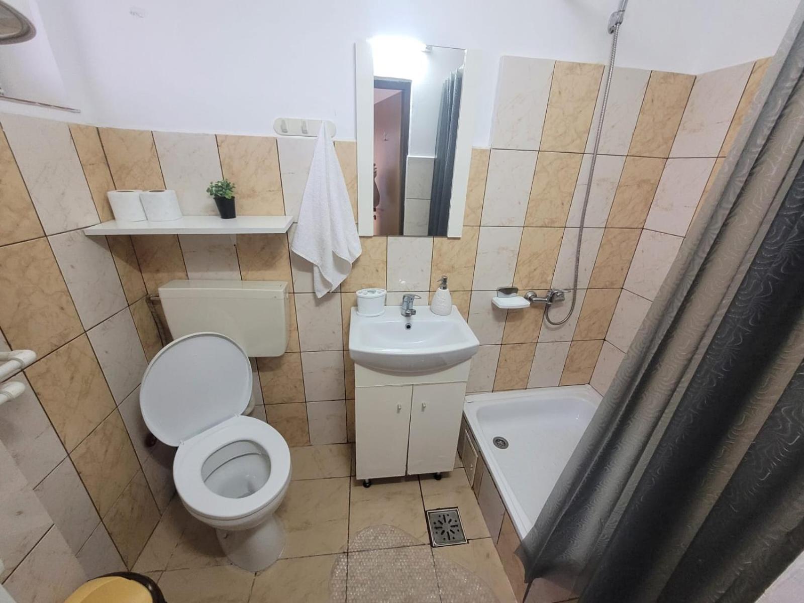 Cazare Eforie Nord, Plaja Acapulco, Garsoniere Four Studios, Bucatarie Comuna, Baie Proprie, Etaj 4, Fara Lift מראה חיצוני תמונה